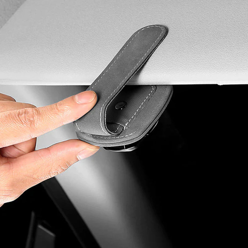 Maßgefertigter multifunktionaler Brillenclip aus Wildleder