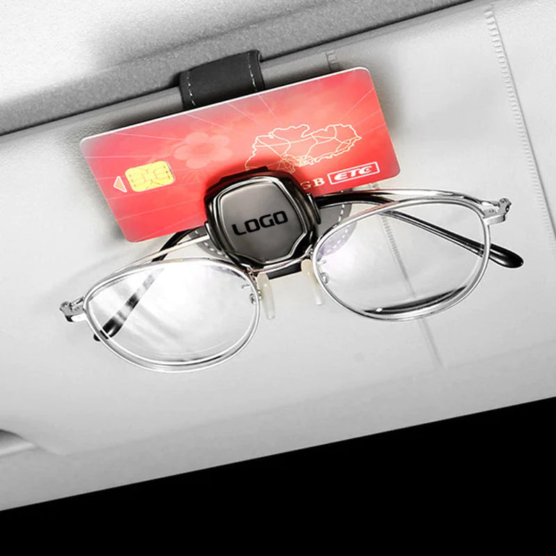 Maßgefertigter multifunktionaler Brillenclip aus Wildleder